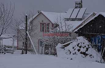 Zirvede Kar Yağışı Etkili Oluyor