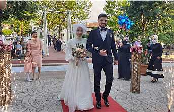 Erva ile İskender Ömür Boyu Mutluluğa Evet Dedi