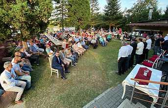 Kara Esnaflarla Yemekte Buluştu