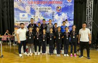 Hendekli Karatecilerden 15 Madalya