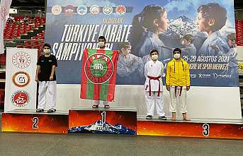 Karate’de 2 Gümüş Madalya