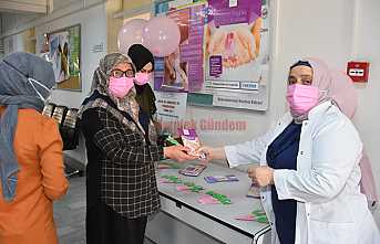 Sağlık Çalışanlarından Müzikle Meme Kanseri Farkındalığı