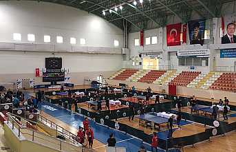 Engelliler ve Büyükler Masa Tenisi Turnuvası Yapıldı