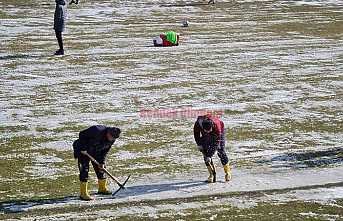 Futbol Sahalarından Görülmemiş Olay