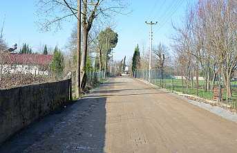 Uzuncaorman’da Yol Yapım Çalışmaları Sürüyor