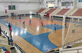 Okul Sporları Futsal Müsabakaları Başladı