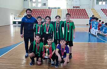 Şampiyon Hendek Ziya Gökalp Ortaokulu