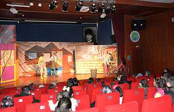 Hendek’te Tiyatro’ya Büyük İlgi