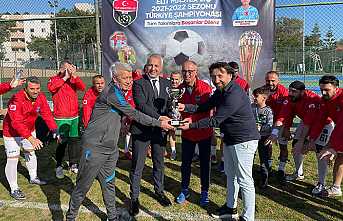 Şampiyonluk Kupası Numan Cengiz’e