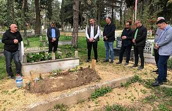 Şampiyonluk Kupası Cengiz’in Kabrine Getirildi