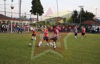 Uzunçarşı Mahallesi, Gençlere Taş Çıkarttı