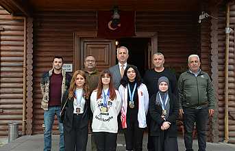 Babaoğlu Sakarya’lı Şampiyonlarla Buluştu