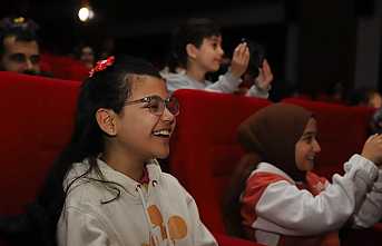 Hendek’te Depremzede Çocuklar İçin Ücretsiz Sinema