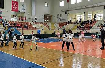 Kaleli Yakan Top Çocuk Oyunları