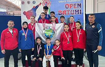 Hendek Belediyesi Karate Takımı ‘ndan 16 Madalya