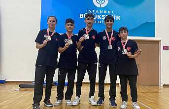 Karatecilerden 5 madalya