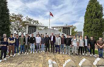 Cumhuriyetin 100. Yılında Şehitleri Andılar