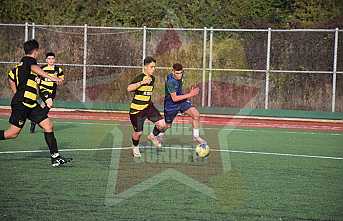 Hendekspor U18 Rasimpaşaspor U18 2-0 ile geçti