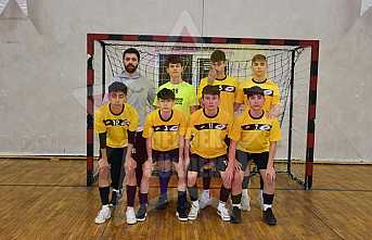 Genç Erkekler (B)  Grubu Üçüncüsü İMGE Okulları