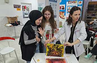 Yabancı Öğrenciler Ebru Sanatı İle Tanıştı