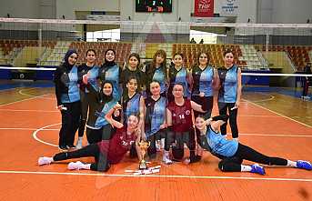 Şampiyon Hendek Anadolu Lisesi Oldu