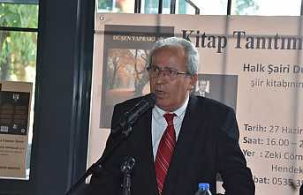 Halk Şairi Dursun Yelken’den İmza Günü