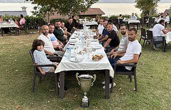 Yıldız Ticaret’ten Şampiyonluk Yemeği