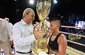 Özgenur Avcıl’dan Kick Boks Resitali