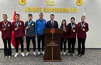 Karatecilerden Hendek Kaymakamı Gökpınar’a Ziyaret