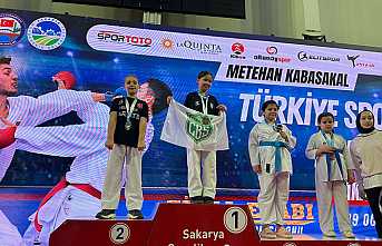 Karate Liginde 16 Madalya