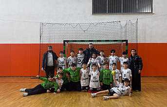 Sakarya Küçük Erkekler Hentbol Müsabakaları Başladı