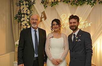 Karakaş Ailesinin Mutlu Günü: Kadir ve Ayşegül Nişanlandı