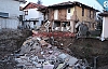 TEMEL KAZILIRKEN BİNA ÇÖKTÜ