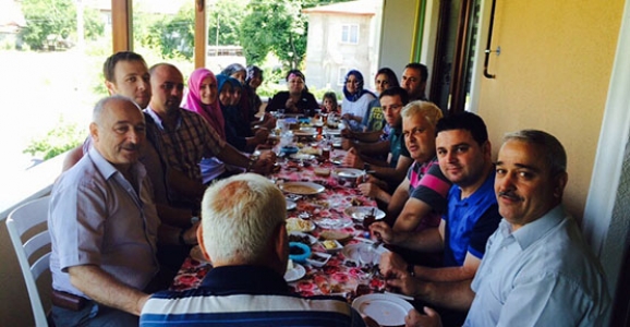 TİRYAKİ AİLESİ BAYRAMDA BULUŞTU