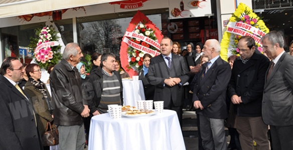 TOST DÜNYASI VE NANE LİMON ELELE  