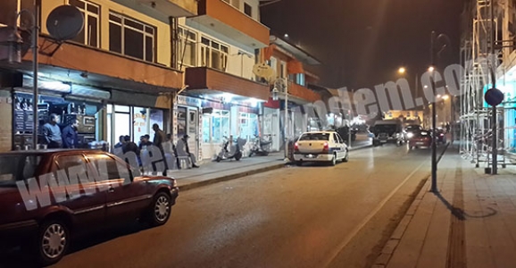 TRAFİK ÖNCE UYARIYOR SONRA PARK CEZASI KESİYOR