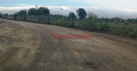 TRİLYONLUK YATIRIM YAPILDI 200 METRE YOLU YAPILMADI