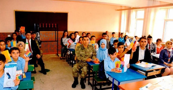 TUGAY KOMUTANI MEKTUP YAZDI