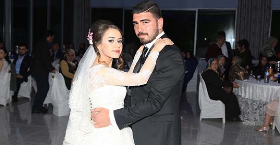 TUĞBA VE ORÇUN MUTLULUĞA YELKEN AÇTILAR