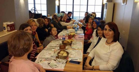 TÜRK EĞİTİM-SEN’LİLER KAHVALTIDA BULUŞTU