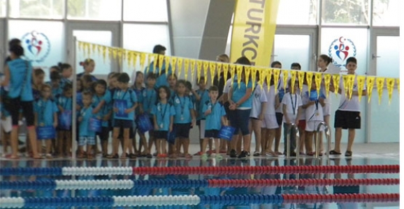 TURKCELL YÜZME GÜNLERİ ETKİNLİĞİ YAPILDI