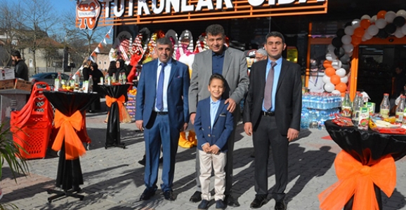 TUTKUN AİLESİNDEN TEŞEKKÜR