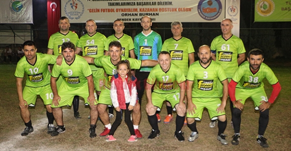 Tutkunlar İnşaat Tek Farkla Yarı Finalist