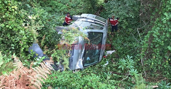 UÇURUMDAN UÇTU 2 KİŞİ YARALANDI