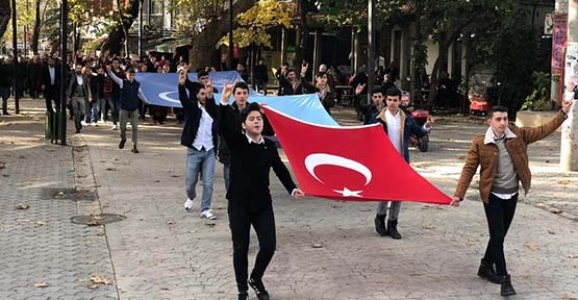 Ülkücüler Başbuğ Alparslan Türkeş’i Doğum Gününde Unutmadı