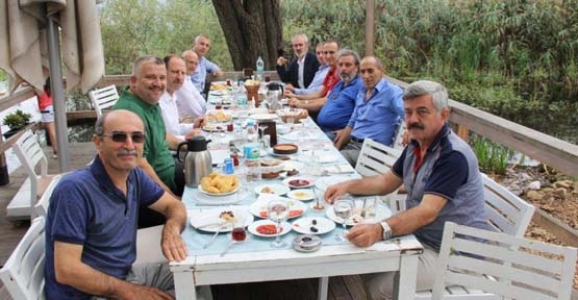 ÜLKÜCÜLER KAHVALTIDA BULUŞTU