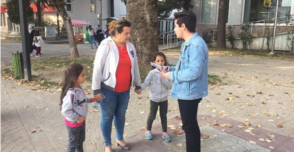 Ülkücüler Lösemili Çocuklar Haftasında Broşür Dağıttı