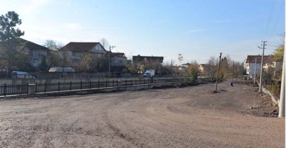 ULUDERE’DE YOLLAR GENİŞLİYOR