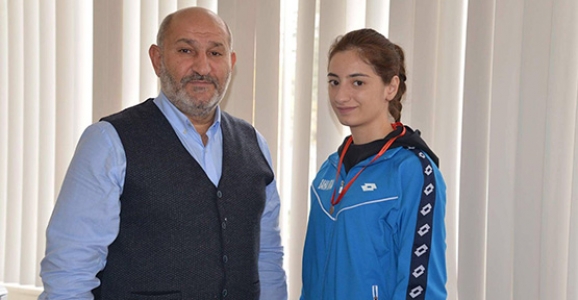 ÜNLÜSOY, RUSYA’DA ÜLKEMİZİ TEMSİL EDECEK