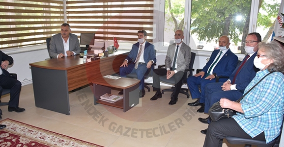 Üstün’den Hendek Ziyareti